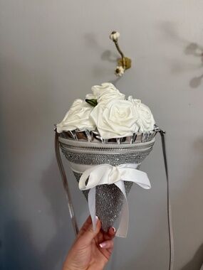 Betsey Johnson Kitsch Somethin New Bouquet White Silver Rhinestone Crossbody Bag
